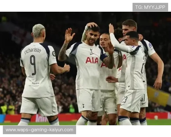 热刺在边路的连续冲击最终换来比分领先